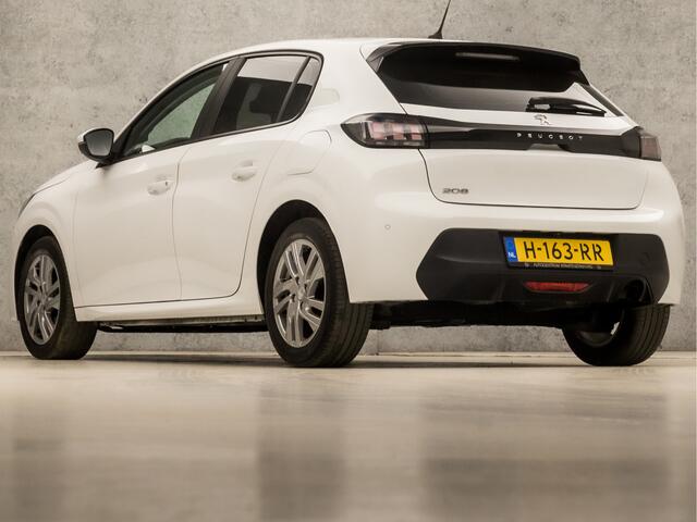 Peugeot 208 1.2 PureTech Sport (APPLE CARPLAY, GROOT NAVI, 360 CAMERA, GETINT GLAS, LM VELGEN, SPORTSTOELEN, PARKEERSENSOREN, LED KOPLAMPEN, LANE ASSIST, NIEUWSTAAT)