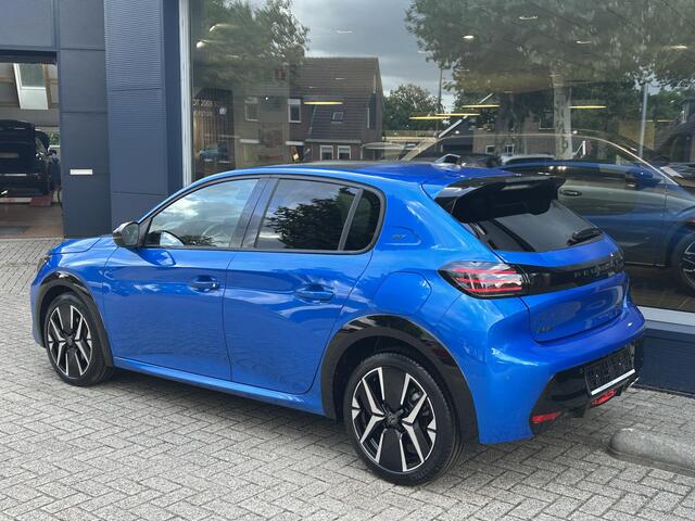Peugeot 208 1.2 Hybrid 145 e-DCS6 GT | Meest Complete Uitvoering | Glazen Panoramadak | Navigatie | 360 Graden Camera | Dode Hoek Detectie | Climate Control | Keyless Entry & Start | Cruise Control | Sportstoelen | 17" Lichtmetalen Velgen | Full LED Verlichting | Par