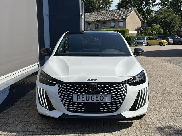 Peugeot 208 1.2 Hybrid 110 PK GT Automaat | Glazen Panoramadak | Navigatie Via Telefoon | Parkeercamera | Climate Control | Keyless Entry & Start | Cruise Control | Sportstoelen | 17" Lichtmetalen Velgen | Full LED Verlichting | Dakspoiler |