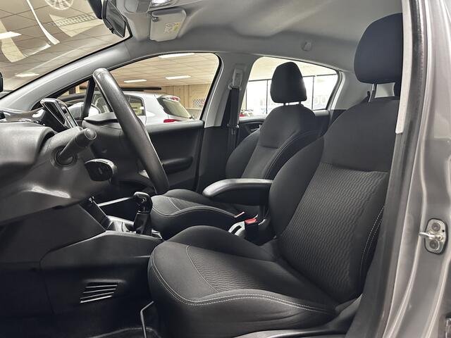 Peugeot 208 1.2 PureTech Blue Lease Active /Apple + Android /DAB+! /Navi /Airco /Cruise /Elek. pakket /Bluetooth /PDC /LED Dagrijverl. /Mistlampen /Dakspoiler /Getint glas /Isofix /Armsteun.