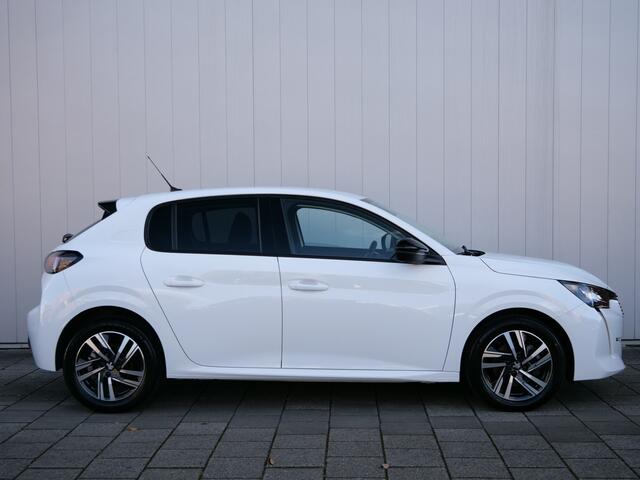 Peugeot 208 1.2 T 100 Pk PureTech Allure DAB / PDC / Apple Carplay