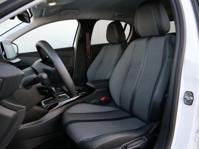 Peugeot 208 1.2 T 100 Pk PureTech Allure DAB / PDC / Apple Carplay