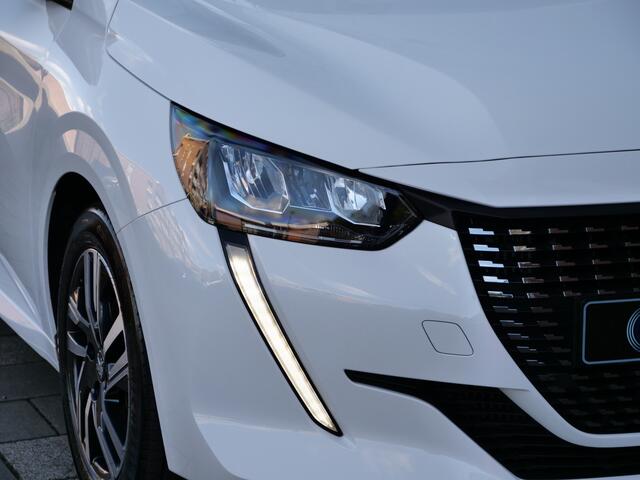 Peugeot 208 1.2 T 100 Pk PureTech Allure DAB / PDC / Apple Carplay