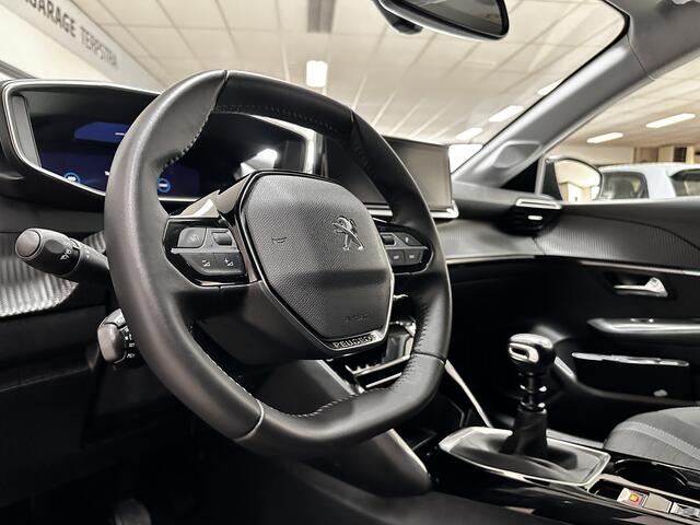 Peugeot 208 1.2 PureTech Allure Pack /Camera! /LED Koplampen /KEYLESS GO! /Apple + Android /DAB+! /Lane Assist /Navi /Climat /Cruise /Elek. pakket /Bluetooth /Regensensor /16"LMV /LED Dagrijverl. /PDC.