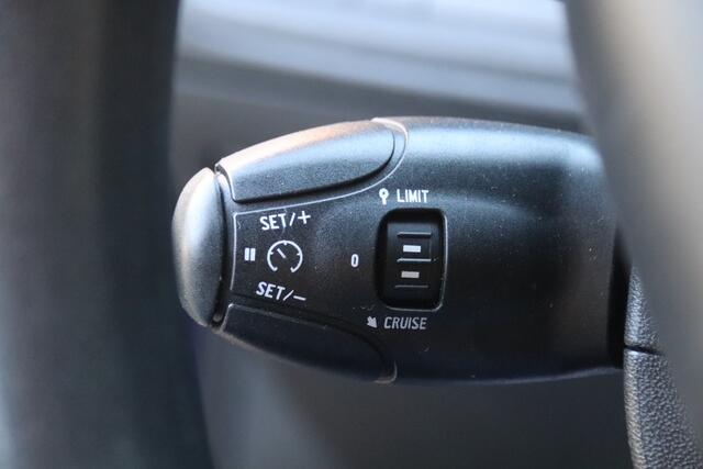 Peugeot 208 1.2 PureTech Blue Lion