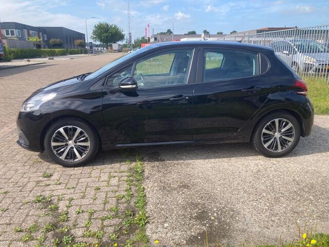 Peugeot 208 1.2 PureTech Allure