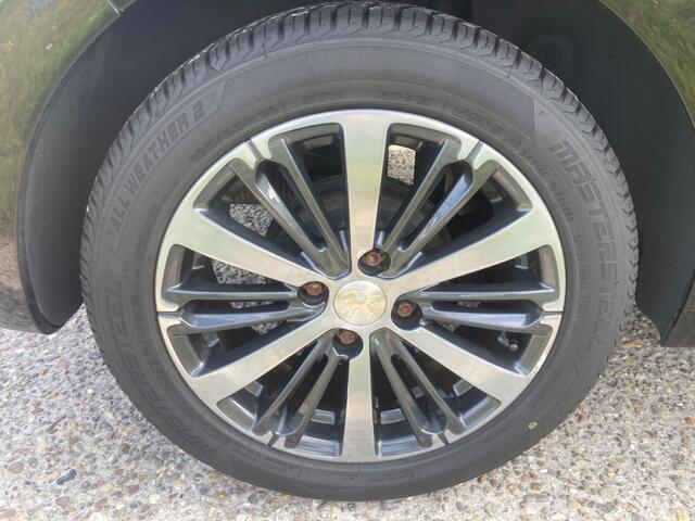 Peugeot 208 1.2 PureTech Allure