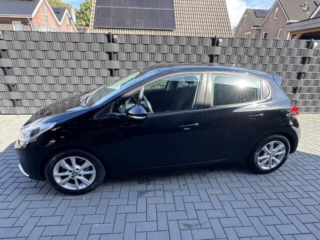 Peugeot 208 1.2 PureT. Blue Lion| 5DRS| NAVI| CLIMA| CRUISE| LM| NAP