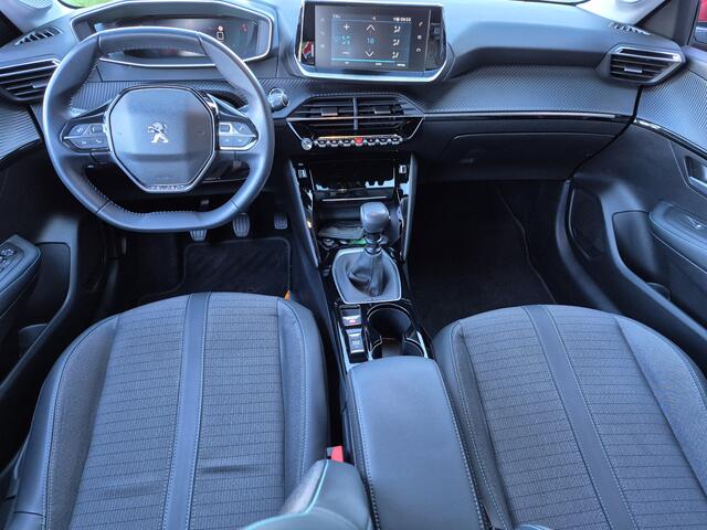 Peugeot 208 1.2 PureTech Allure 100 PK | Camera | Navigatie via Apple Carplay of Android Auto | 3-D Display | Climate Control | Keyless Entry en Start |