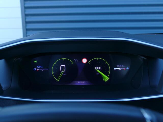 Peugeot 208 1.2 PureTech 100 GT | Camera | Climate Control | Keyless Entry & Start | Full LED | 17'' LM Velgen | Draadloze telefoonlader | Zwart dak 'Black Diamond'