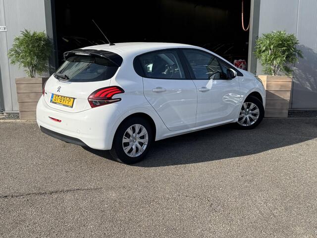 Peugeot 208 1.2 PureTech Blue Lion NAP/AIRCO/ APK/GARANTIE/