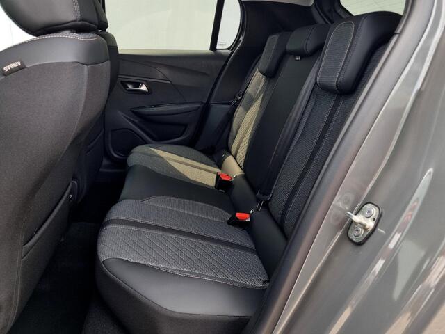 Peugeot 208 1.2 100pk Allure / Fabrieksgarantie tot 26-02-2027 / Navigatie / Android Auto/Apple Carplay / Rondomzicht Camera / Stoelverwarming