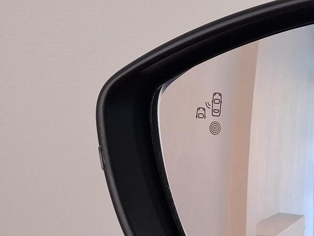 Peugeot 208 1.2 PureTech 100 GT | Navigatie | 360° Camera | Keyless Entry | Apple Carplay/Android Auto |