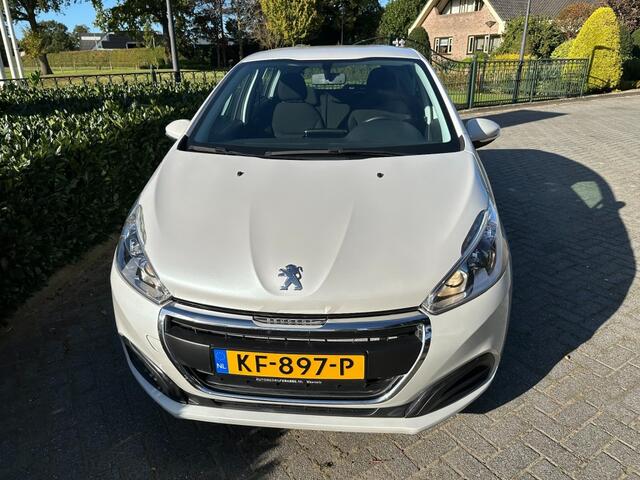 Peugeot 208 1.2 PureTech Active Cruise / Bluetooth