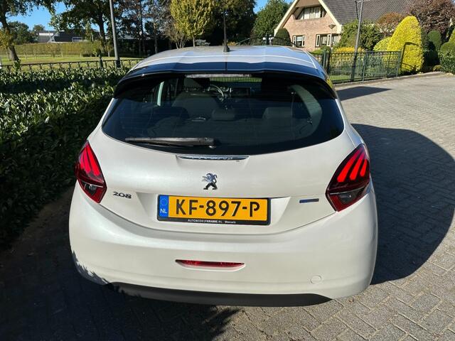 Peugeot 208 1.2 PureTech Active Cruise / Bluetooth