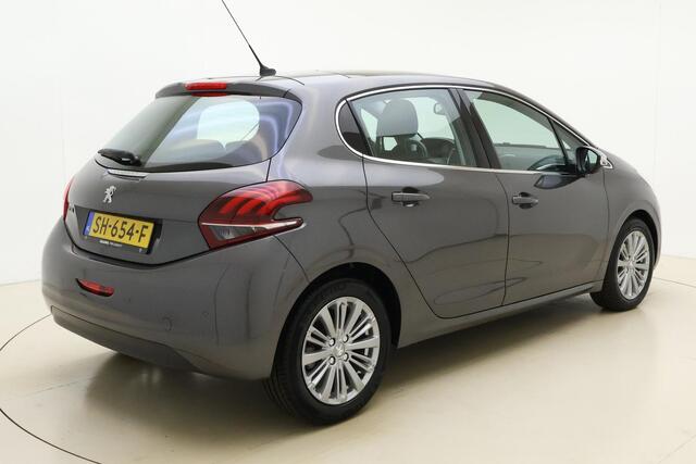 Peugeot 208 1.2 PureTech Allure | AUTOMAAT | Luxe uitvoering | Climate Control | Cruise Control | Lage km stand!