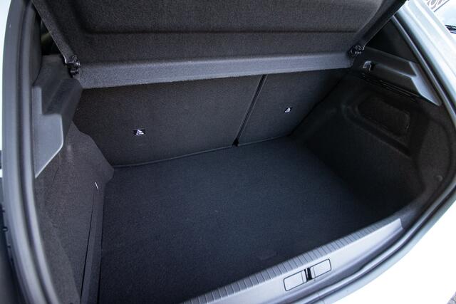 Peugeot 208 1.2 Hybrid 110 Automaat Allure | Apple CarPlay