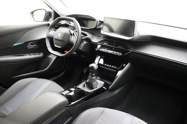 Peugeot 208 1.2 PureTech Allure Pack 100 PK | Handgeschakeld | Camera | Cruise Control | Climate Control | Navigatie | 1e eigenaar | Voorraad