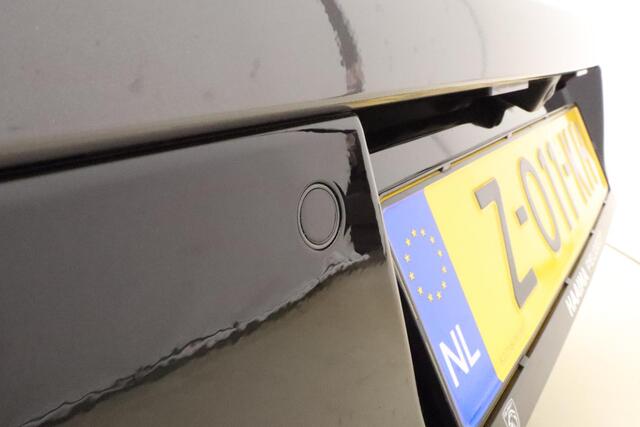 Peugeot 208 1.2 PureTech 100 Allure Camera | Navigatie | LM velgen