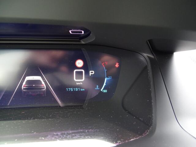 Peugeot 208 1.2 PureTech Allure GT LINE | AUTOMAAT | NAVIGATIE | CAMERA | MULIMEDIA | AIRCO/ECC | CRUISECONTROL | PARKEERSENSOREN | LED PAKKET |