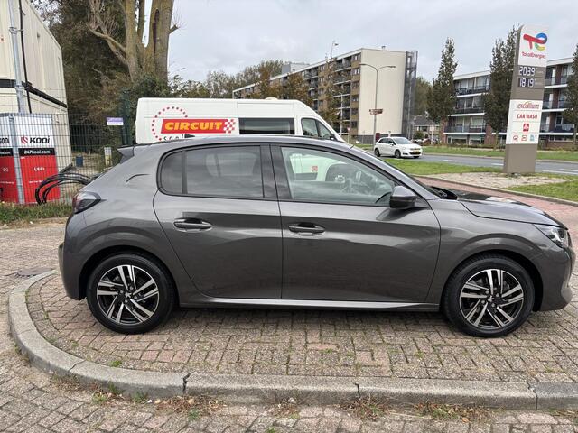 Peugeot 208 1.2 PureTech Blue Lease Allure Navi/Panoramadak/Camera/Apple Carplay/GEEN AFLEVERKOSTEN