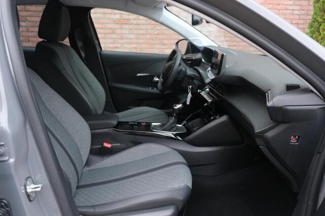Peugeot 208 1.2 PureTech 100pk Allure | Navi | App Connect | Climate | Adaptive Cruise | Camera | Blind Spot | PDC