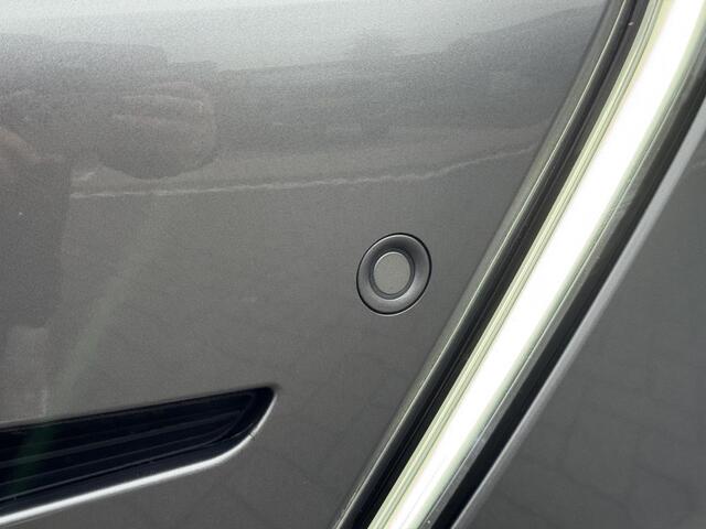 Peugeot 208 GT 1.2 PureTech 100PK Navigatie, Achteruitrijcamera, Keyless, Parkeersensoren, Apple Carplay, Android Auto