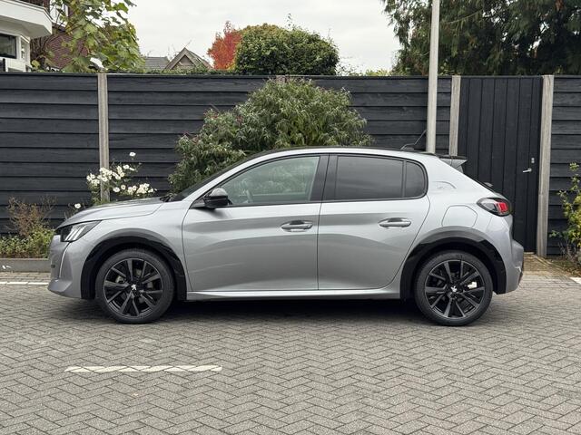 Peugeot 208 GT 1.2 PureTech 100PK Navigatie, Achteruitrijcamera, Keyless, Parkeersensoren, Apple Carplay, Android Auto