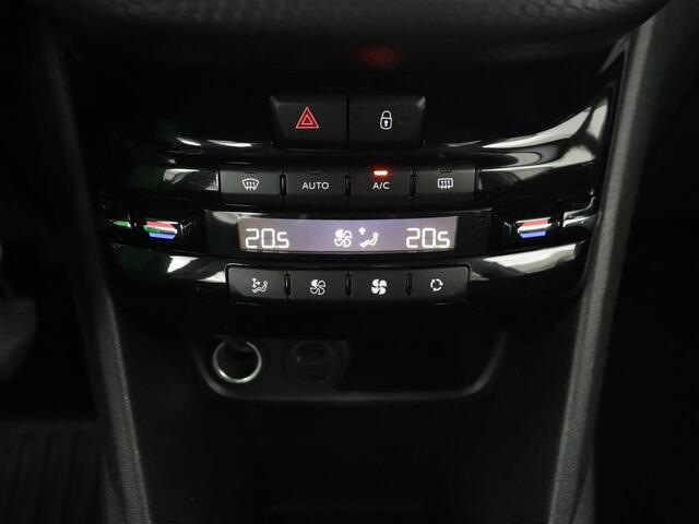 Peugeot 208 1.5 BleuHDi Allure | Trekhaak | Carplay | Navigatie | Climate control | Cruise control | Parkeerhulp | DAB | Bluetooth