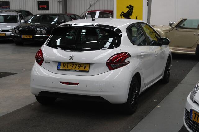 Peugeot 208 1.2 PureTech Active Automaat Airco, Cruise Control, Stuurbekrachtiging