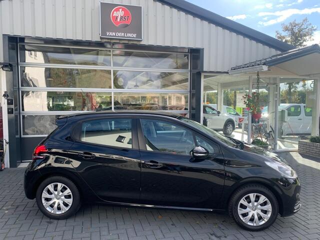 Peugeot 208 1.2 Puretech Active, Cruise control, Trekhaak, Airco, All-in prijs inclusief afleverbeurt