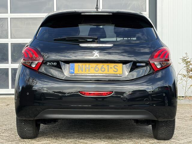 Peugeot 208 1.2 PureTech Blue Lion 82pk | Airco | Apple Carplay/Android Auto | Cruise control | DAB | Isofix bevestiging voor kinderzitjes | Navigatiesysteem full map | Parkeersensor achter | Zeer netjes!