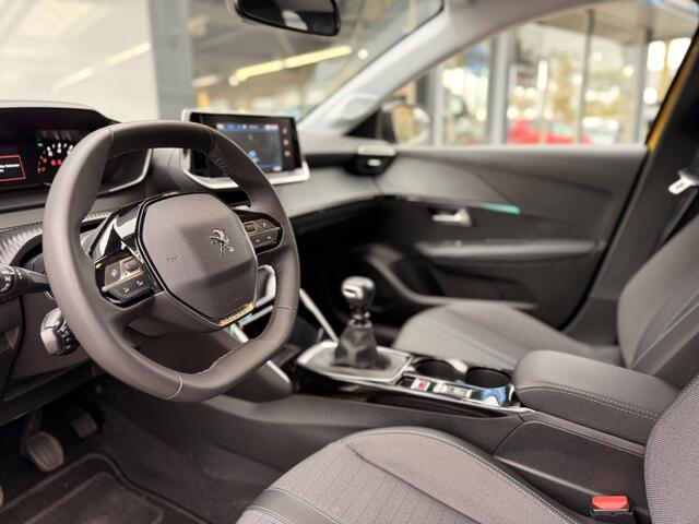 Peugeot 208 1.2 PureTech Allure | PDC