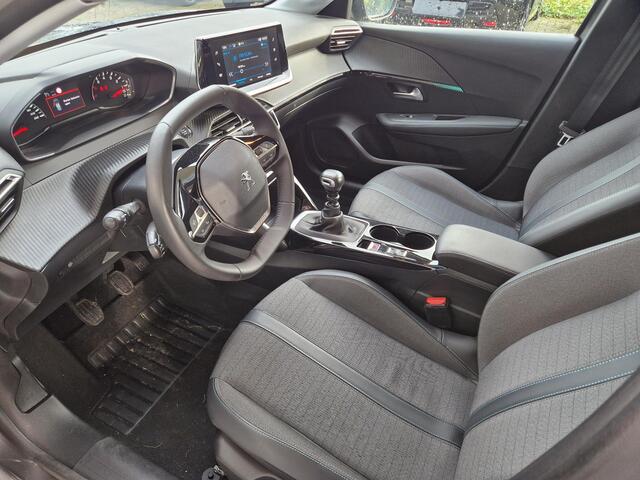 Peugeot 208 1.2T 100pk Allure | Climate & Cruise Control | Stoelverwarming | Achteruit Rijd Camera| AppleCarplay/Android auto |