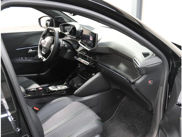 Peugeot 208 1.2 Hybrid 110 e-DCS6 GT | Incl. ¤4.625,- Korting! | Adaptive CruiseControl | Camera Voor/Achter | Keyless Entry | Verwarmde Voorstoelen | ClimateControl | Navigatie | AppleCarPlay/AndroidAuto |