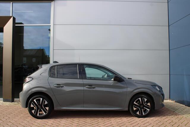 Peugeot 208 1.2 PureTech 100pk Allure Airco Navi Camera Carplay 13.792km Nieuwstaat