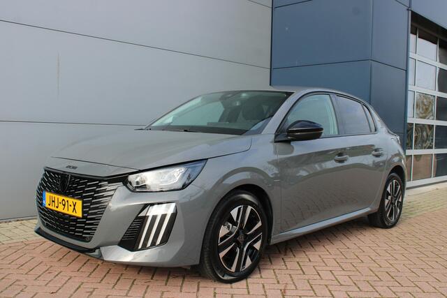 Peugeot 208 1.2 PureTech 100pk Allure Airco Navi Camera Carplay 13.792km Nieuwstaat