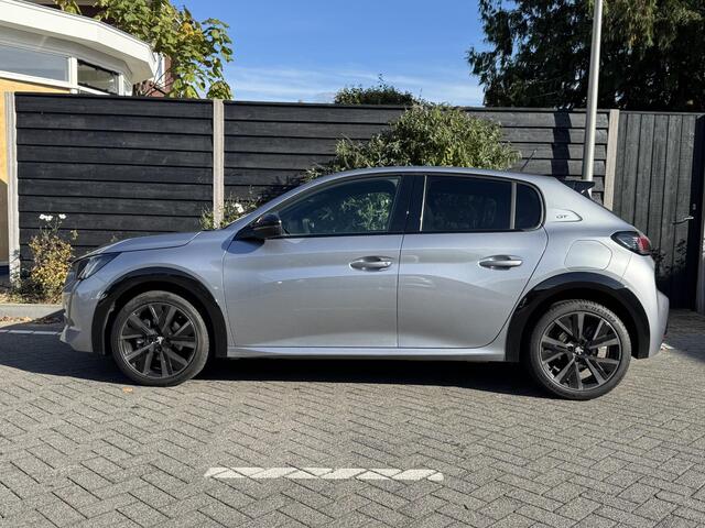 Peugeot 208 GT 1.2 PureTech 100PK Navigatie, Achteruitrijcamera, Keyless, Parkeersensoren, Apple Carplay, Android Auto