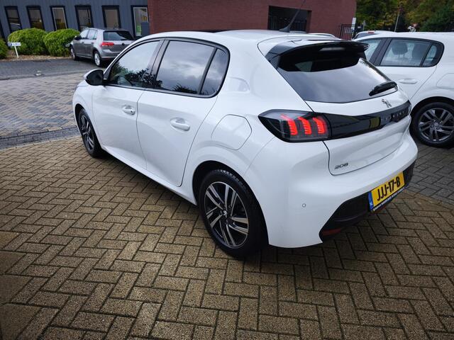 Peugeot 208 1.2 PureTech Blue Lease Allure LED | Voorstoelen verwarmd | Adaptieve Snelheidsregelaar met Snelheidsbegrenzer