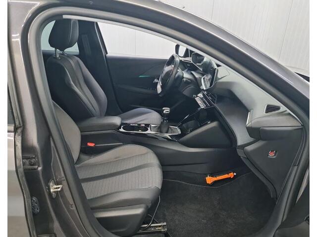 Peugeot 208 1.5 HDi Blue Lease Allure / Trekhaak / Airco-ecc./ Xenon / Pdc.+Camera / Navigatie / Radio-multimedia /