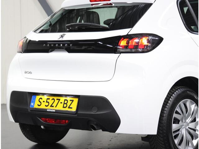 Peugeot 208 1.2 75PK Active | 1ste eigenaar | AppleCarplay/Android Auto | LED | Lederen Stuurwiel | Airco | Cruise Control | Isofix | DAB Radio | NL Auto! |