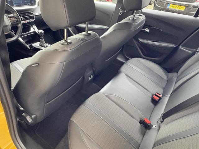 Peugeot 208 1.2T 100pk Allure | Achteruitrijcamera | Keyless Entry | Navigatie | Apple Carplay/Android Auto | Climate Control | Dealeronderhouden | 3D Cockpit