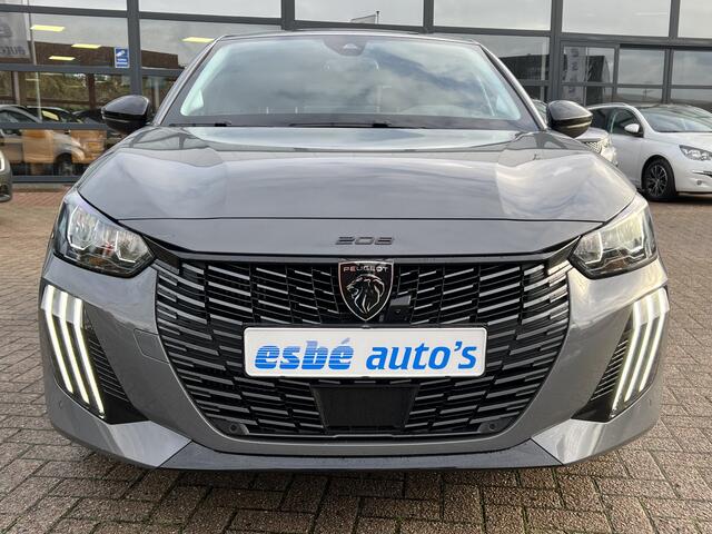 Peugeot 208 1.2 Turbo 100 pk Allure Navigatie* Carplay Camera Lichtmetalen Velgen Stoelverwarming Clima + Cruise Control DAB Extra Getint Glas 5drs