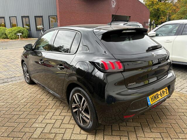 Peugeot 208 1.2 PureTech Allure Navi-Carplay Stoelverwarming Led 360-Camera 3D-Cockpit