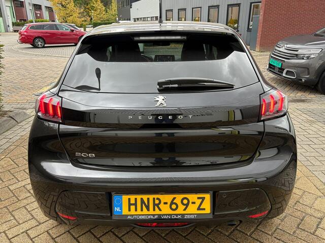 Peugeot 208 1.2 PureTech Allure Navi-Carplay Stoelverwarming Led 360-Camera 3D-Cockpit