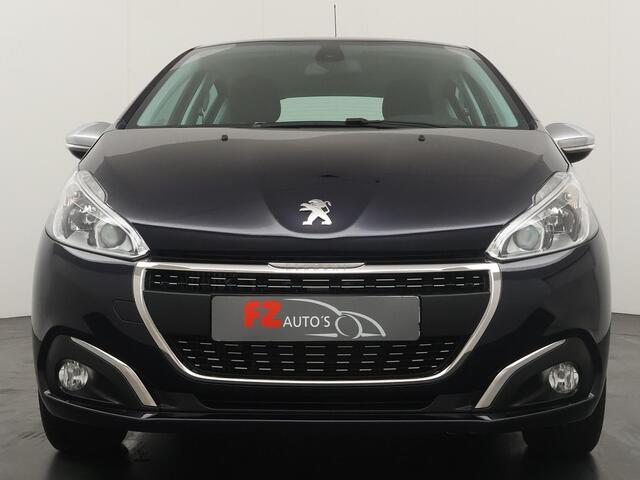 Peugeot 208 1.2 PureTech Allure Automaat - Navigatie - Climate Control - Lichtmetalen velgen
