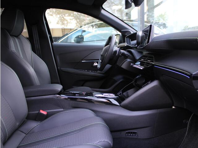 Peugeot 208 Hybrid 136 e-DCS6 GT | Navi / Camera / Climate