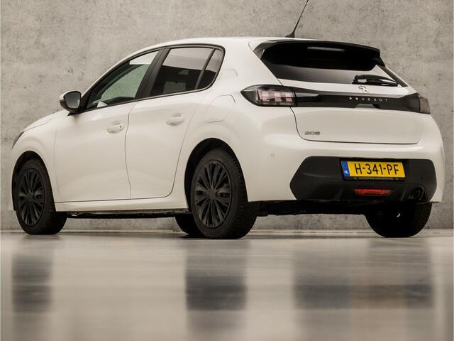 Peugeot 208 1.2 PureTech Sport (APPLE CARPLAY, GROOT NAVI, PARKEERSENSOREN, GETINT GLAS, SPORTSTOELEN, LANE ASSIST, NIEUWE APK, NIEUWSTAAT)