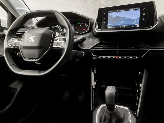 Peugeot 208 1.2 PureTech Sport (APPLE CARPLAY, GROOT NAVI, PARKEERSENSOREN, GETINT GLAS, SPORTSTOELEN, LANE ASSIST, NIEUWE APK, NIEUWSTAAT)
