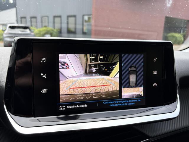 Peugeot 208 1.2 PureTech Allure Panoramadak, Cruise Adaptief, Camera, Stoelverwarming, LED